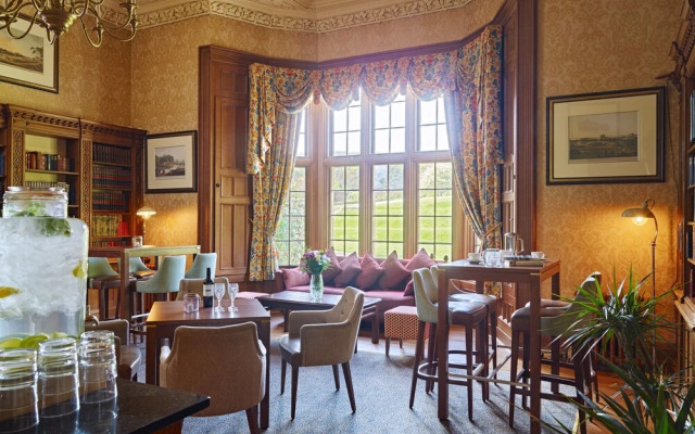 Dumbleton Hall Hotel