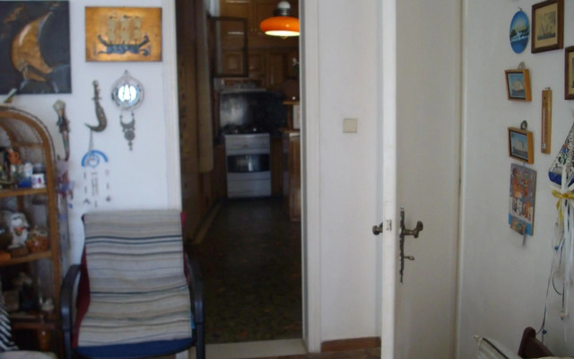 Anna in front of the sea Apartment