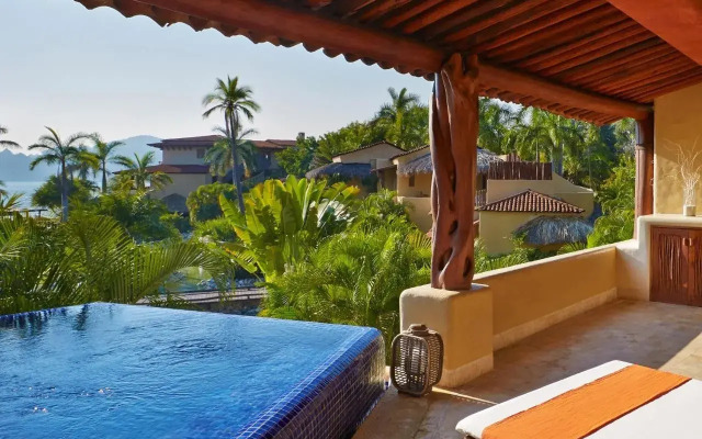 Thompson Zihuatanejo, A Beach Resort, by Hyatt
