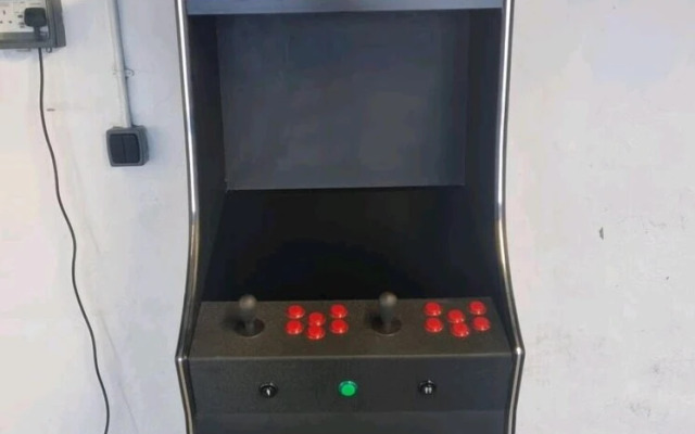 Brackendale Luxury Townhouse, hot Tub,sauna, Games