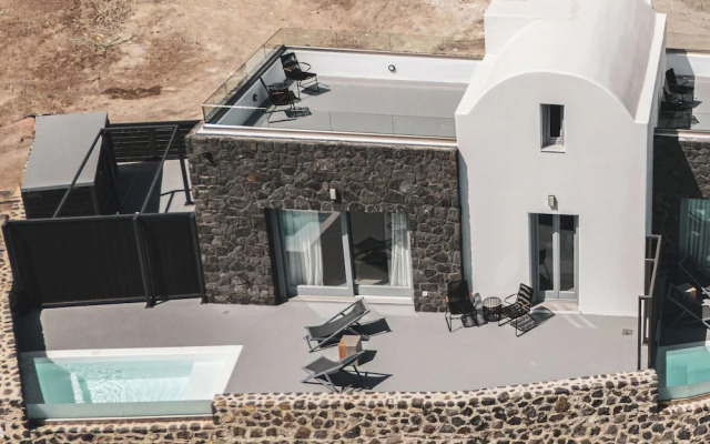 Uranides Luxury Suites