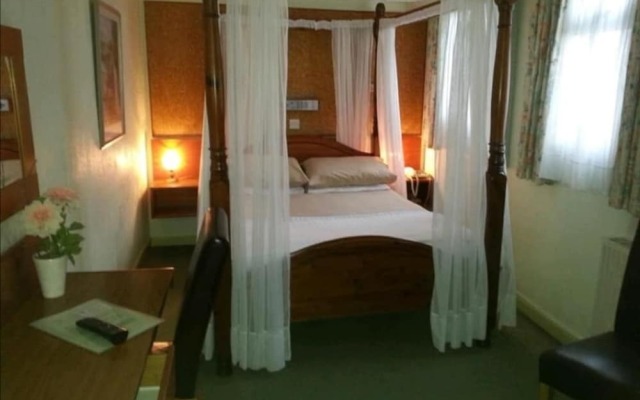 Mornington Hotel