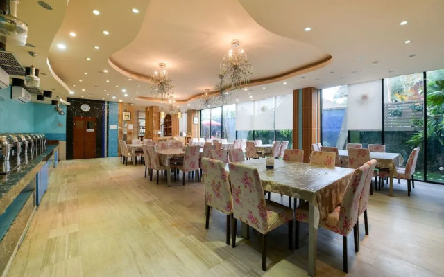 OYO 143 Dday Resotel Pattaya Hotel