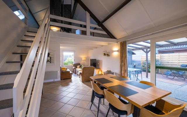 Cosy Holiday Home on the Dunes