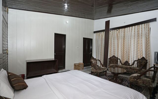 OYO 13157 Home 2BHK Lake View Ayarpatta Nainital