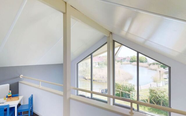 Comfortable villa with a dishwasher, at the Veerse Meer
