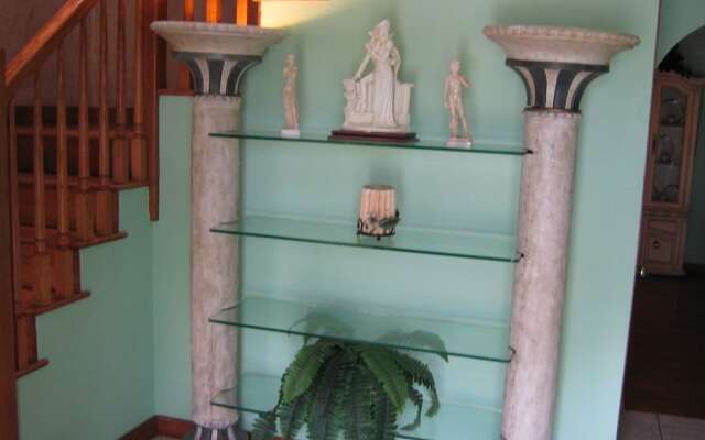 Mediterranean Style Mansion, Pool, Close To Beach Holiday home 4 BestS
