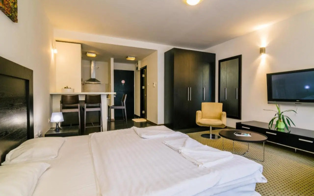 City Gardens Apartment Hotel