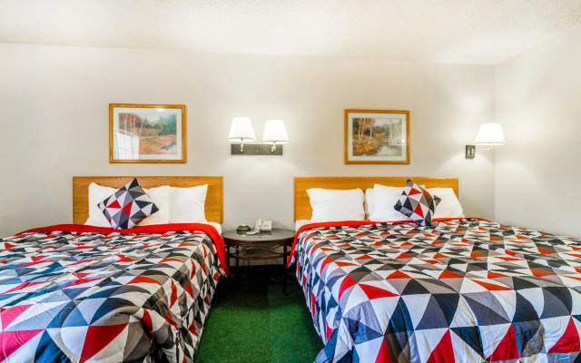 Hometown Inn By Oyo Texhoma, Ok