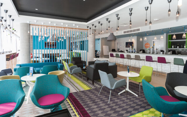 Holiday Inn Express Aberdeen Airport by IHG