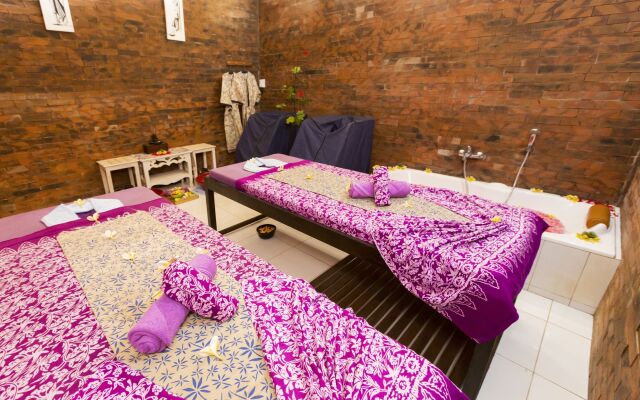 Kubal Bed and Living