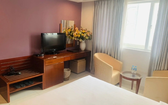 White Lotus Hotel Saigon