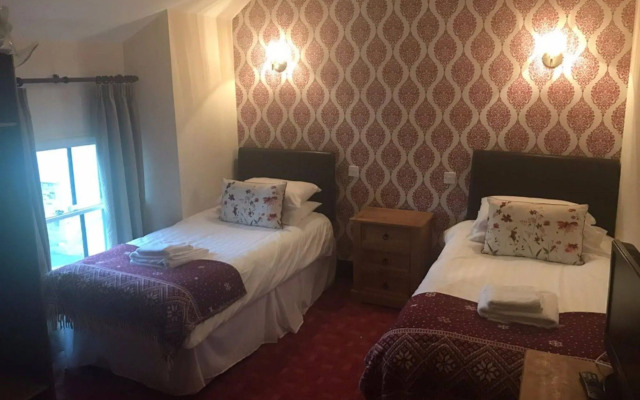County Hotel