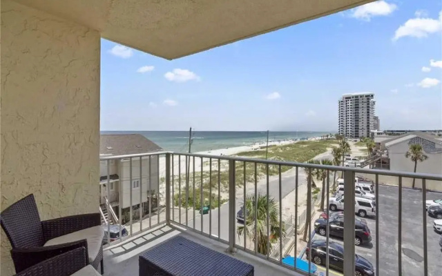 Regency Towers 403 - Three Bedroom Condo