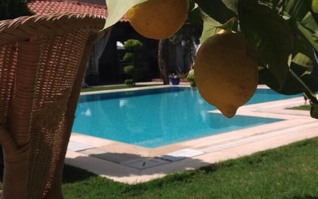 Cayirli Alacati Butik Otel