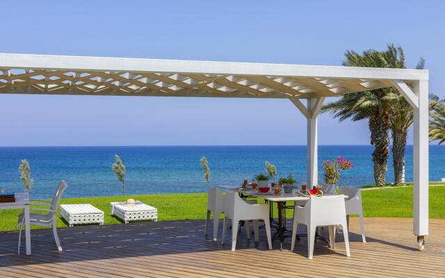 Beachfront Dream Villa