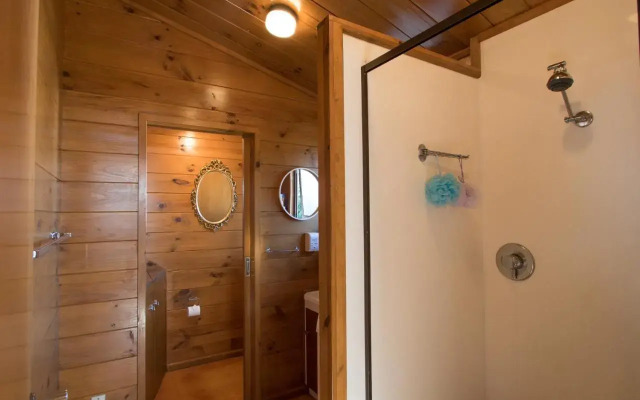 Beach House on the Ridge - Kaiteriteri Holiday Home