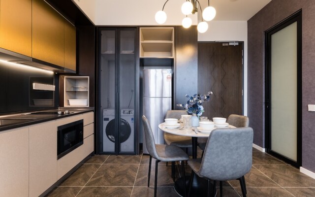 KLCC Modern Musical Sty 5Pax Scarletz Suite