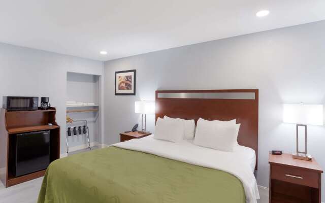 Quality Inn Redding near I-5