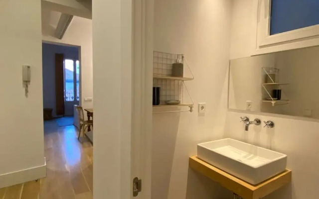 The Balconies I Apartment With Three Balconies in Malasana