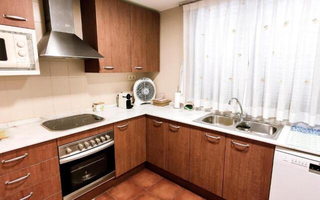 Bajo con Acceso Directo a la Piscina MSJ70