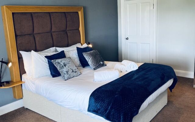 The Laurelbank Hotel