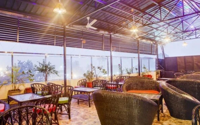 OYO 1721 Hotel Crown Royale