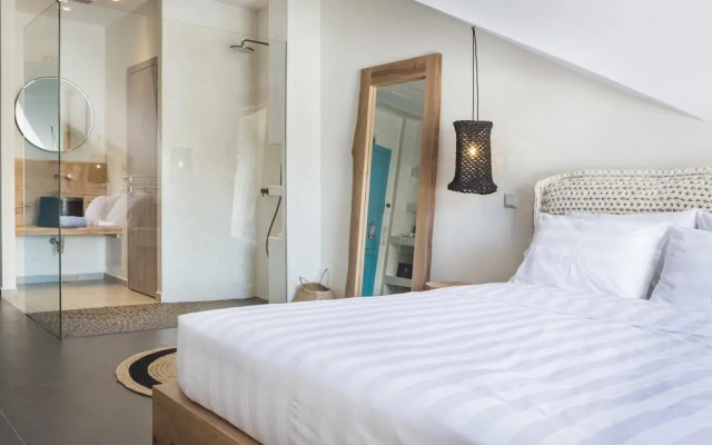 Argostoli Marina Suites