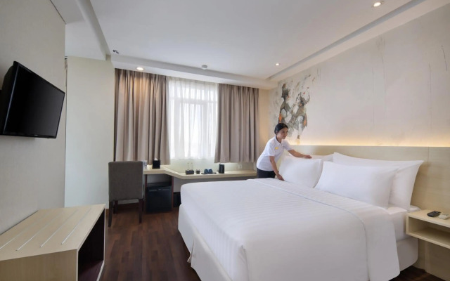Four Star by Trans Hotel Sanur