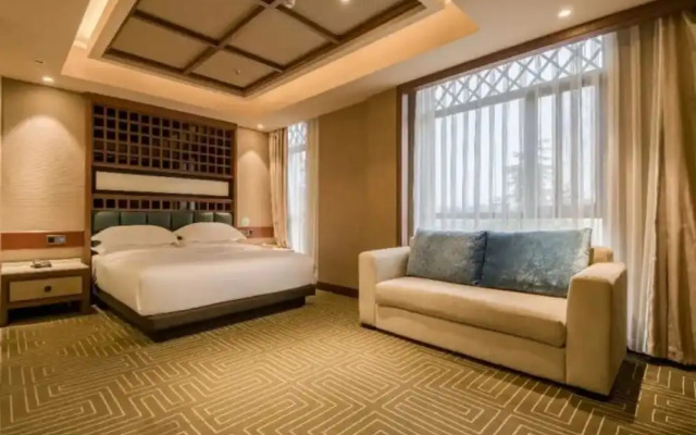 Vyluk J Hotel South Asian Garden Dianchi