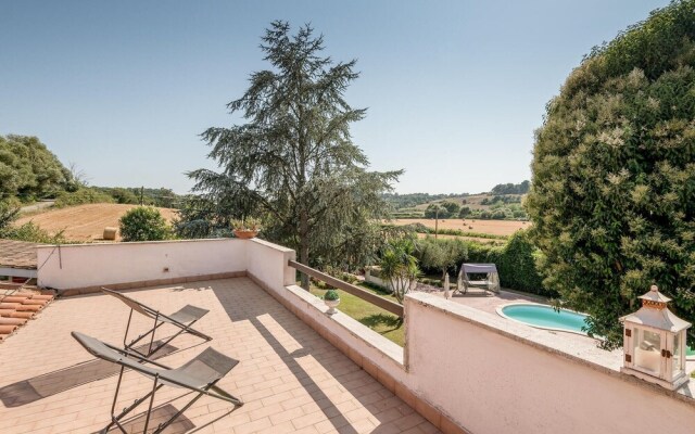 Awesome Home in Roma With 3 Bedrooms, Wifi and Outdoor Swimming Pool