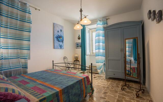 SR-I754-CIRC6AT_X - Maniace sea view apartment