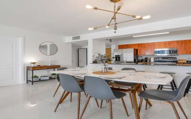 Cesar Suites at Icon Brickell Miami