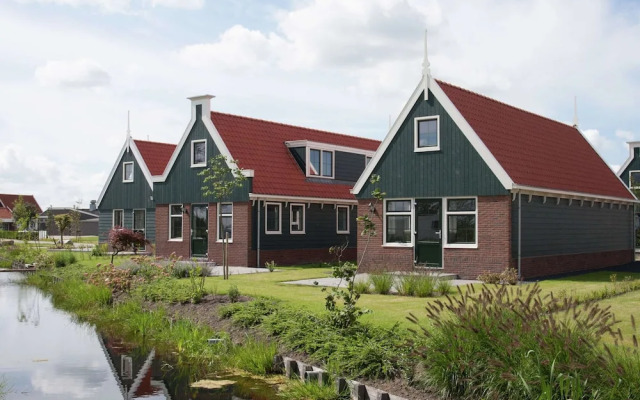 Zaanse Style Holiday Home 15 km. From Alkmaar