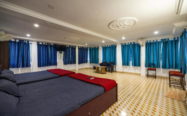 Sri Sai Holiday Inn
