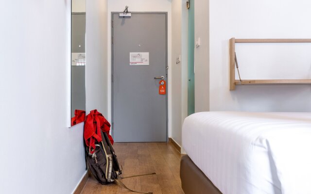 Easy Planet Phuket, Patong