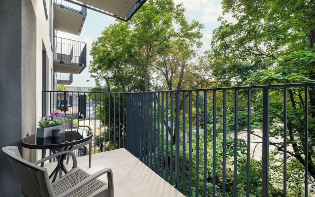 Wodna Apartment Łodź by Renters