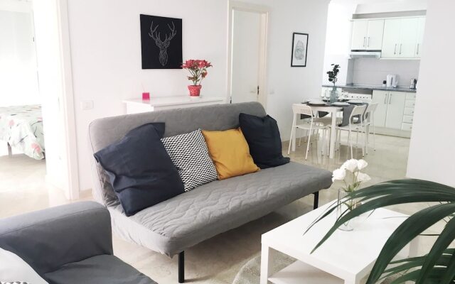 Sagasta Beach Apartment V by Canary365