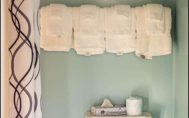 Marina Inn & Event Center