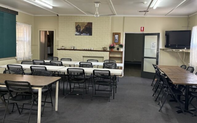 Broken Hill Tourist Lodge