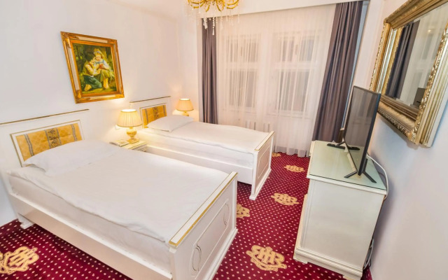 Hotel Imparatul Romanilor