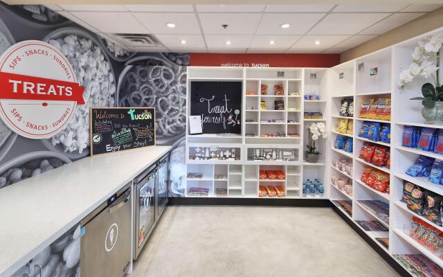 Hampton Inn & Suites Tucson-Mall