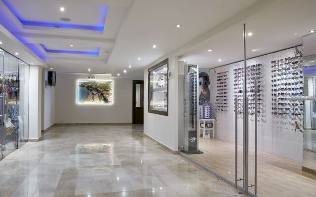 Anthemus Sea Beach Hotel & Spa