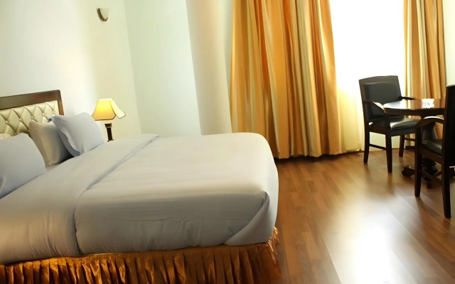 Oasis Hotel Apartment