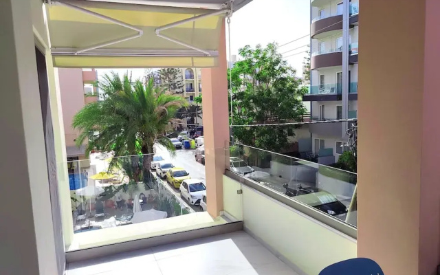 Seaside Apartment Near the City Center