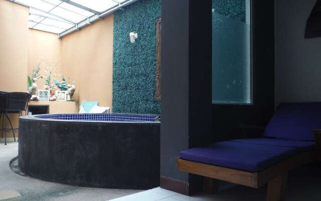 Le Thalassa Guesthouse