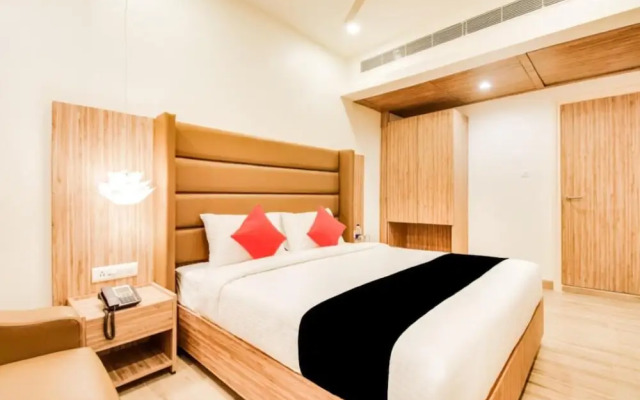 Capital O 62639 Inn The Centre