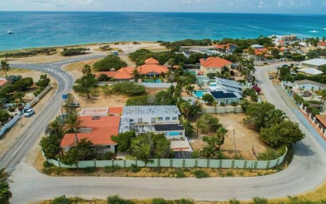 Villa Allegra Family Vacation Home w Pool BBQ