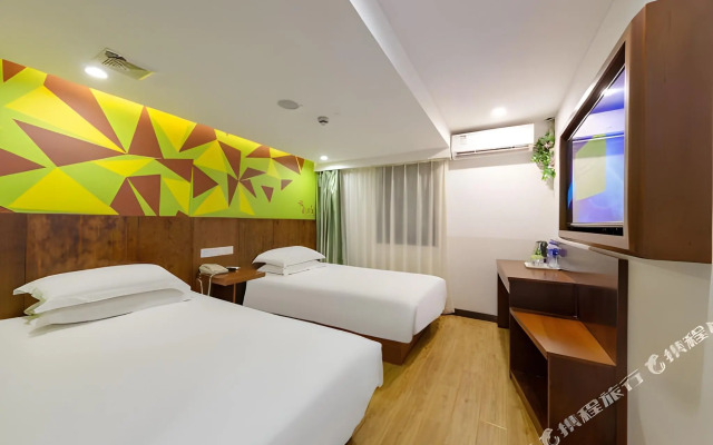 Vatica Shanghai Pudong New District Dishui Lake Hotel