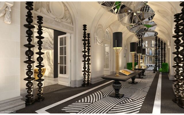 La Clef Champs-Élysées Paris by The Crest Collection